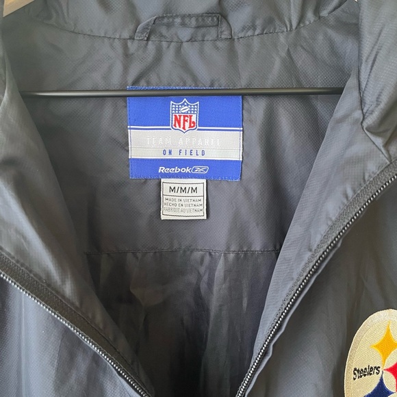 Steelers NFL Windbreaker - Picture 5 of 5
